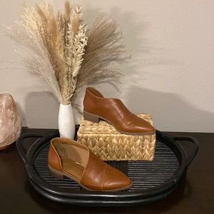 Universal thread booties in brown (7)